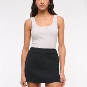 BRAND NEW Abercrombie mini skort